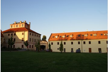 República Checa Privát Hostivice, Exterior